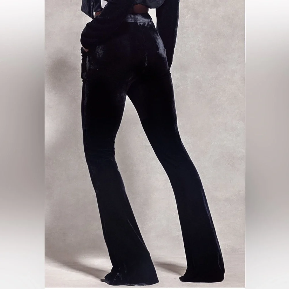 PrettyLittleThing‎ x Naomi Campbell Black Velvet Pintuck Flared Trousers Pants